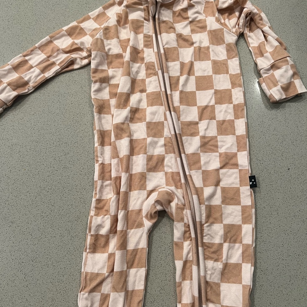 Blush Lotus Beige Checkered Footie 3-6 months